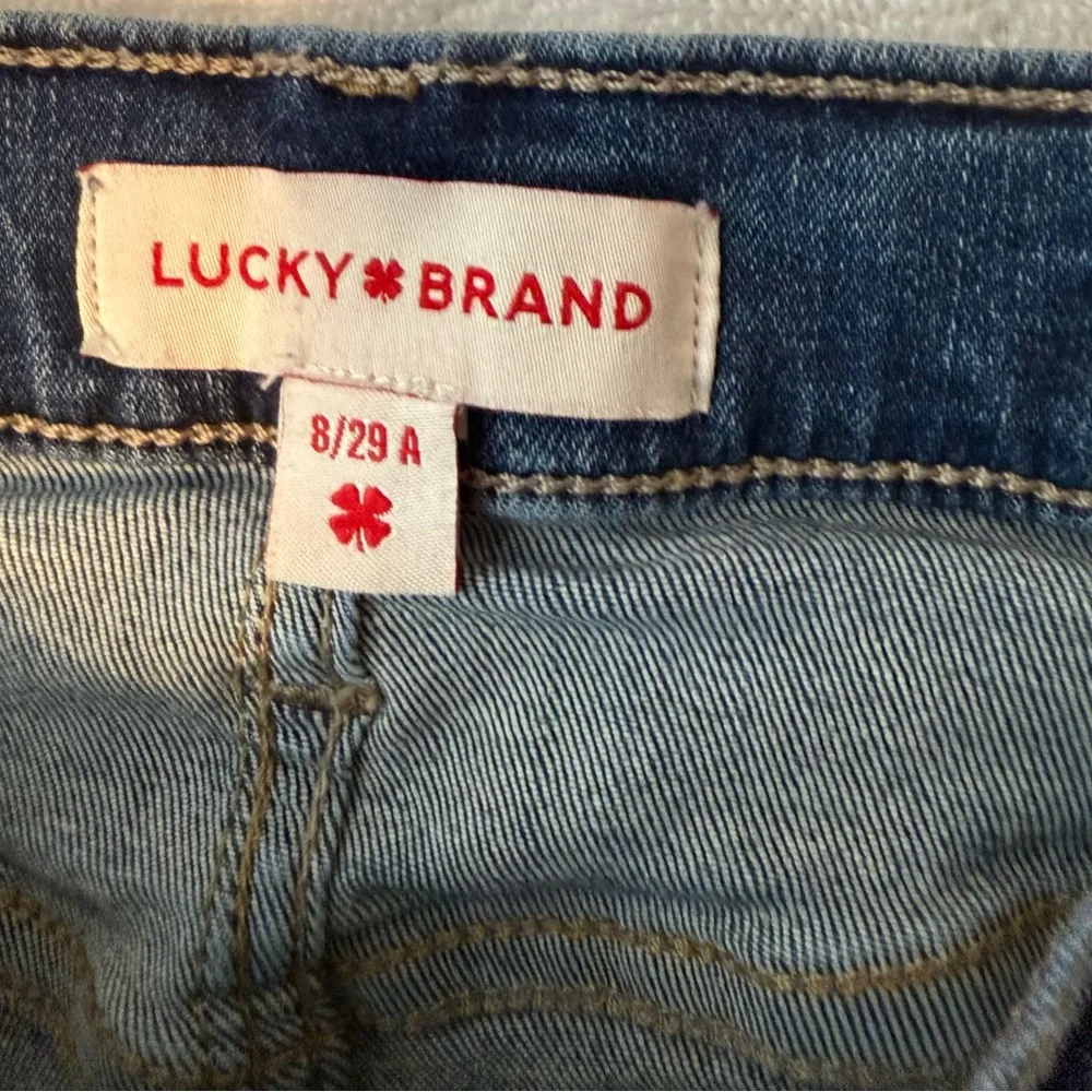 Lucky Brand Frayed or Raw Hem skinny jeans size 8/29 A - Picture 6 of 8